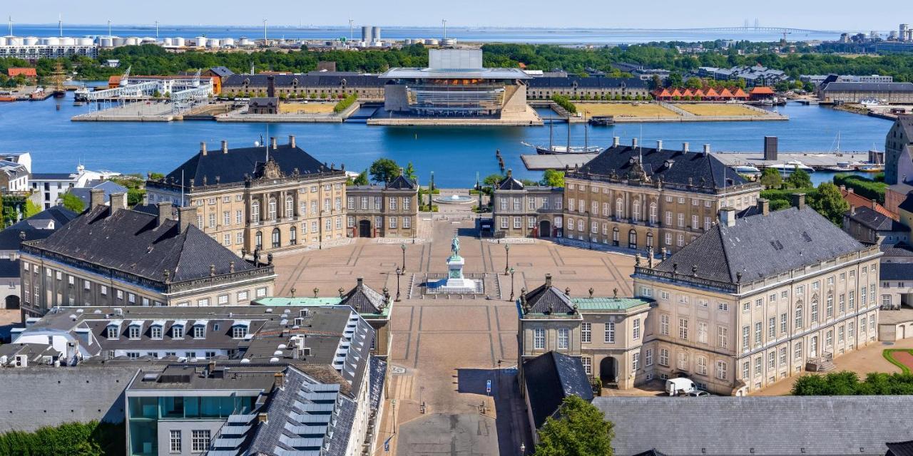 Luxury Penthouse - Private Balcony - Heart Of Leilighet